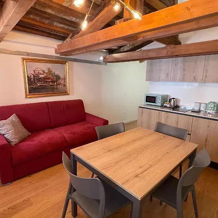 Apartman Ca' Rino - Flats In *